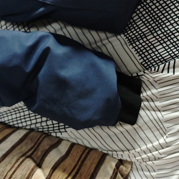 ❌Sold ❌❌Canada goose size xl - Picture 4 of 8